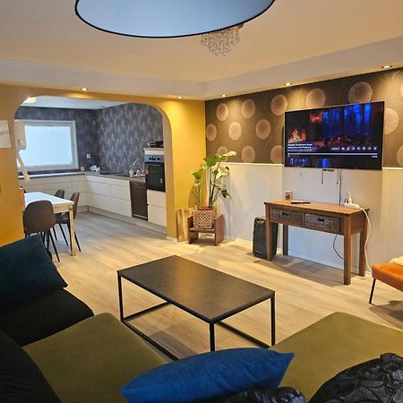 Full Privacy Townhome In Oslo With Wifi ภายนอก รูปภาพ