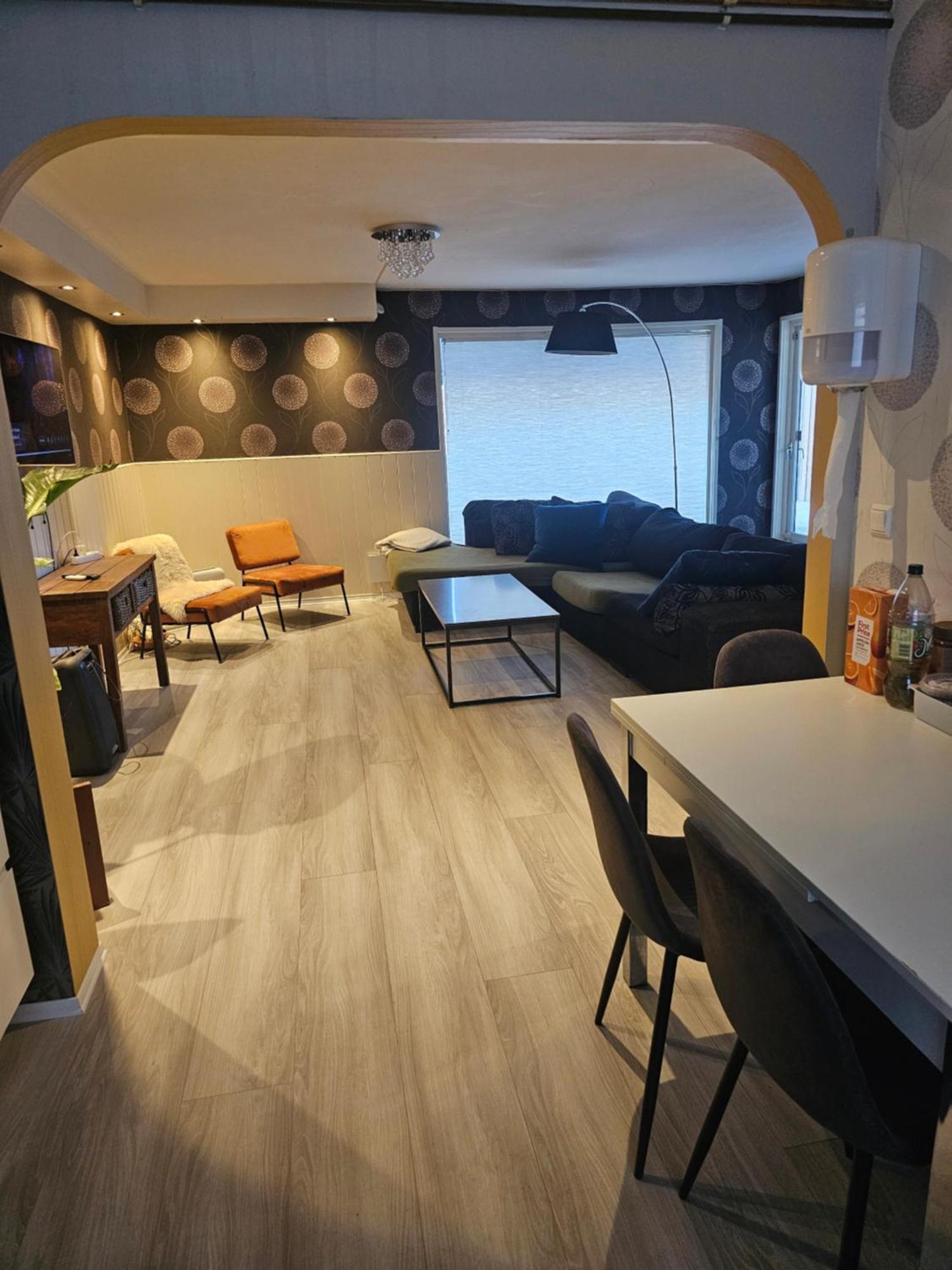 Full Privacy Townhome In Oslo With Wifi ภายนอก รูปภาพ