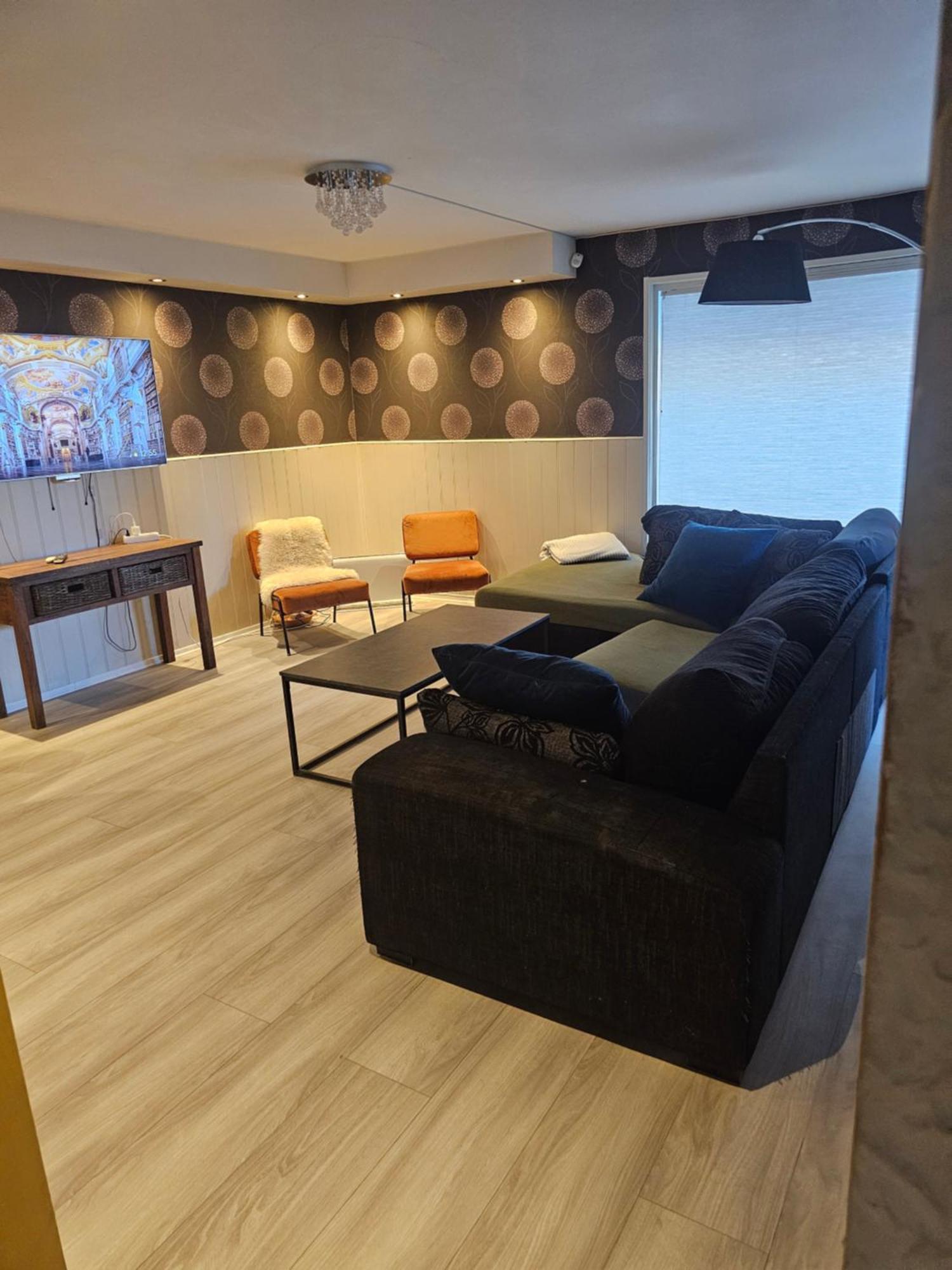 Full Privacy Townhome In Oslo With Wifi ภายนอก รูปภาพ